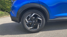 Nissan Juke 1.6 Hybrid N-Connecta 5dr Auto Hybrid Hatchback